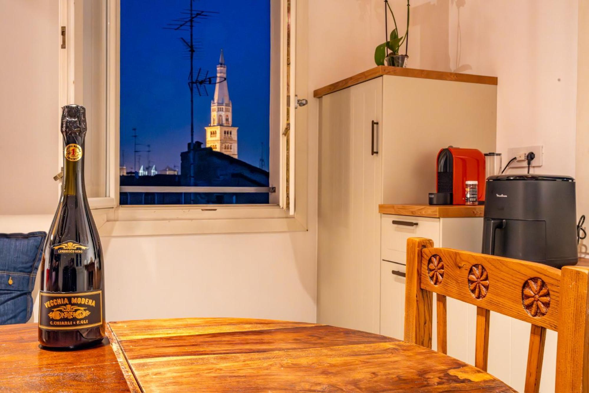 Altana Della Ruggera Apartment Modena Bagian luar foto